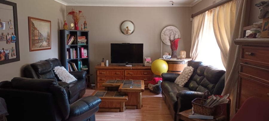 3 Bedroom Property for Sale in Vaalpark Free State
